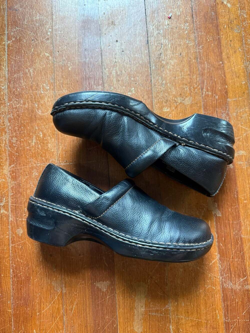 Sonoma Clogs Size 9.5 Med Black Leather Slip-on Shoes